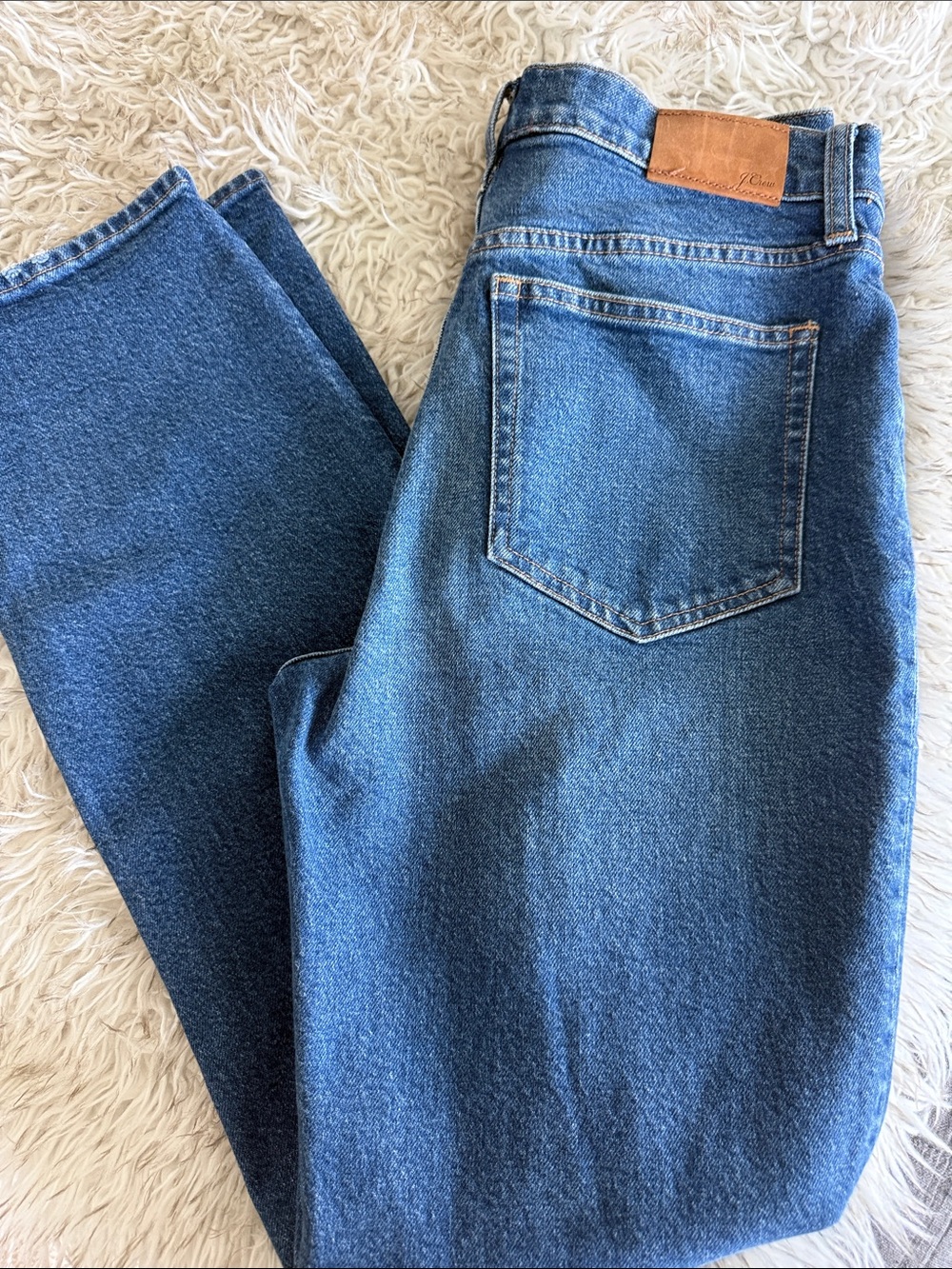 J. Crew Classic Indigo Straight-Leg Jeans with Leather Patch 27 Like New - Picture 4 of 4